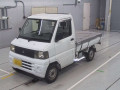 2000 Mitsubishi Minicab Truck