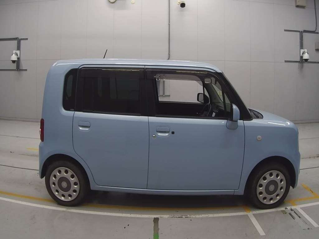 2013 Daihatsu Move Conte L575S[2]