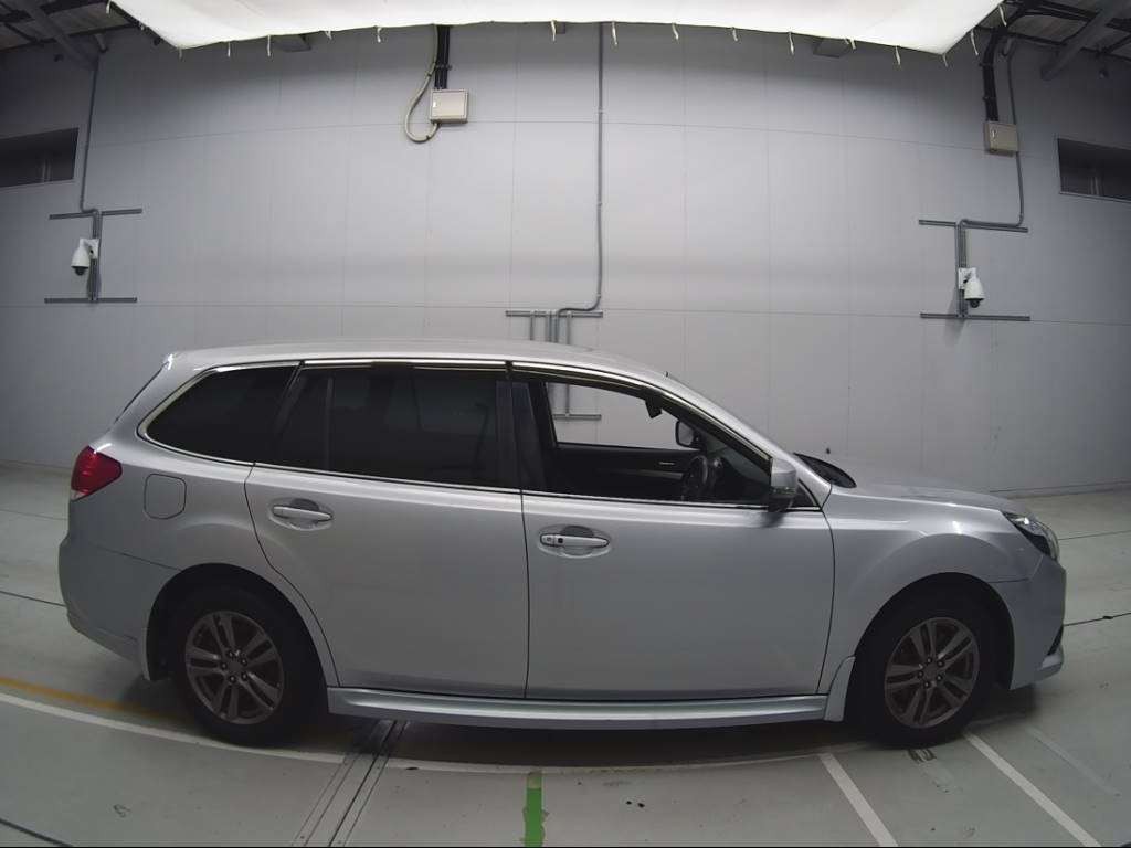 2014 Subaru Legacy Touring Wagon BRM[2]