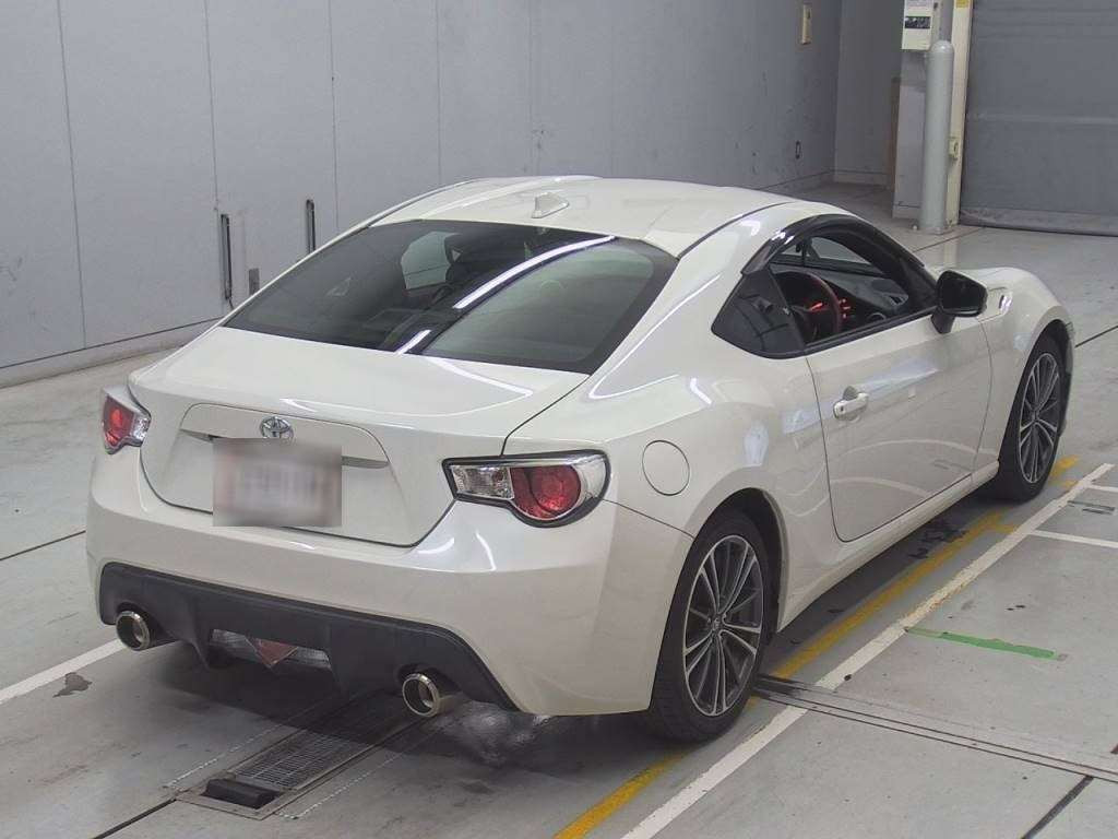 2014 Toyota 86 ZN6[1]