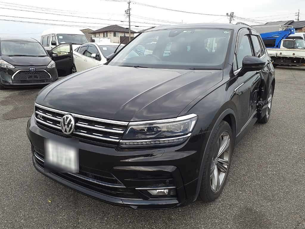 2018 Volkswagen Tiguan 5NCZE[0]