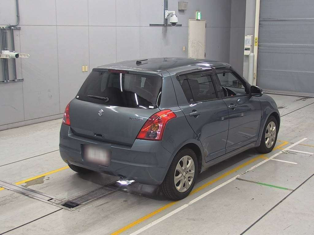 2010 Suzuki Swift ZC71S[1]