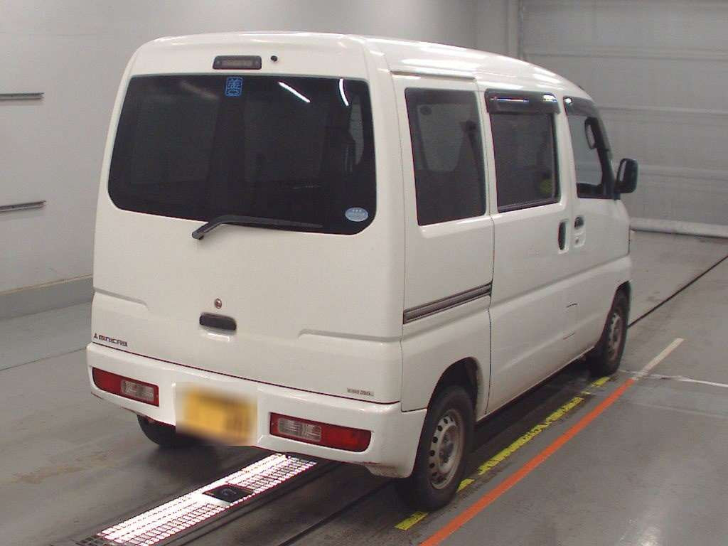 2013 Mitsubishi Minicab Van U61V[1]