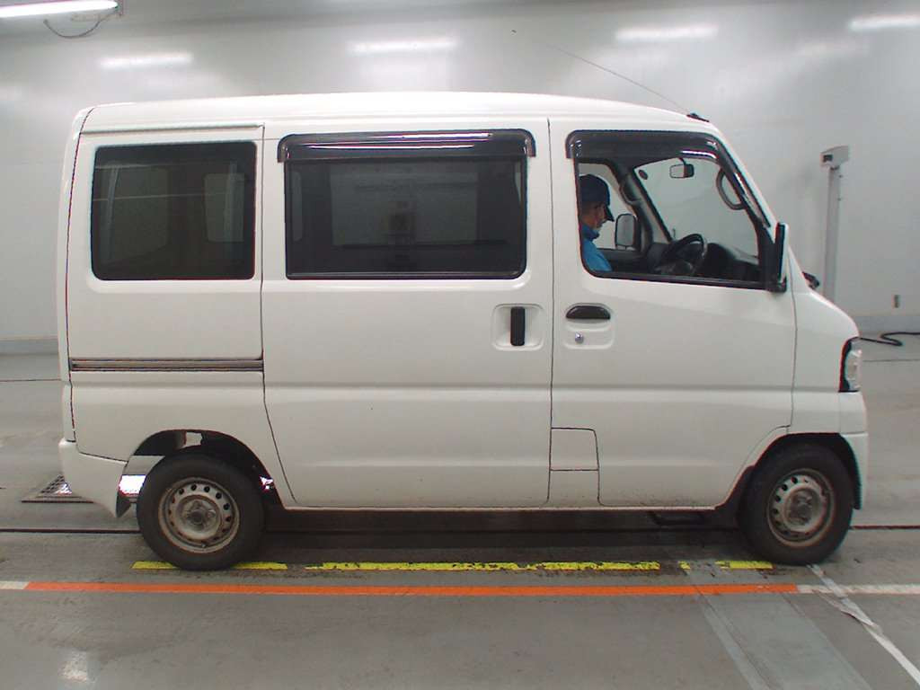 2013 Mitsubishi Minicab Van U61V[2]