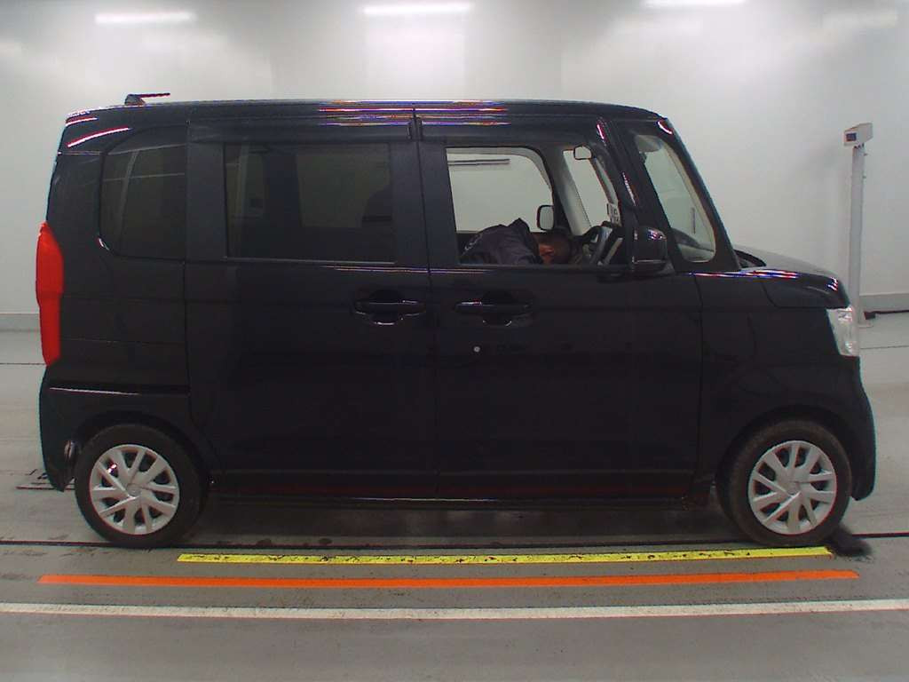 2020 Honda N-BOX JF3[2]