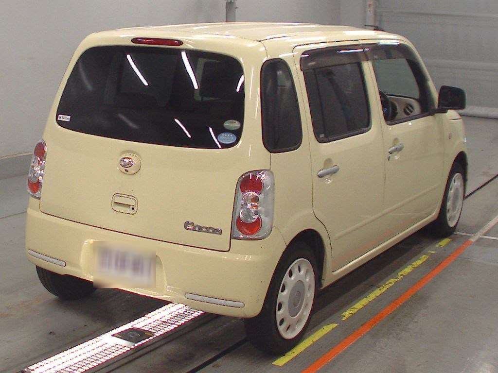 2016 Daihatsu Mira Cocoa L675S[1]