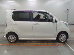 2015 Suzuki WAGON R STINGRAY