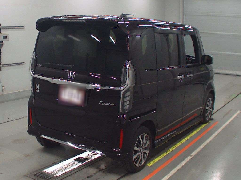 2023 Honda N-BOX CUSTOM JF4[1]