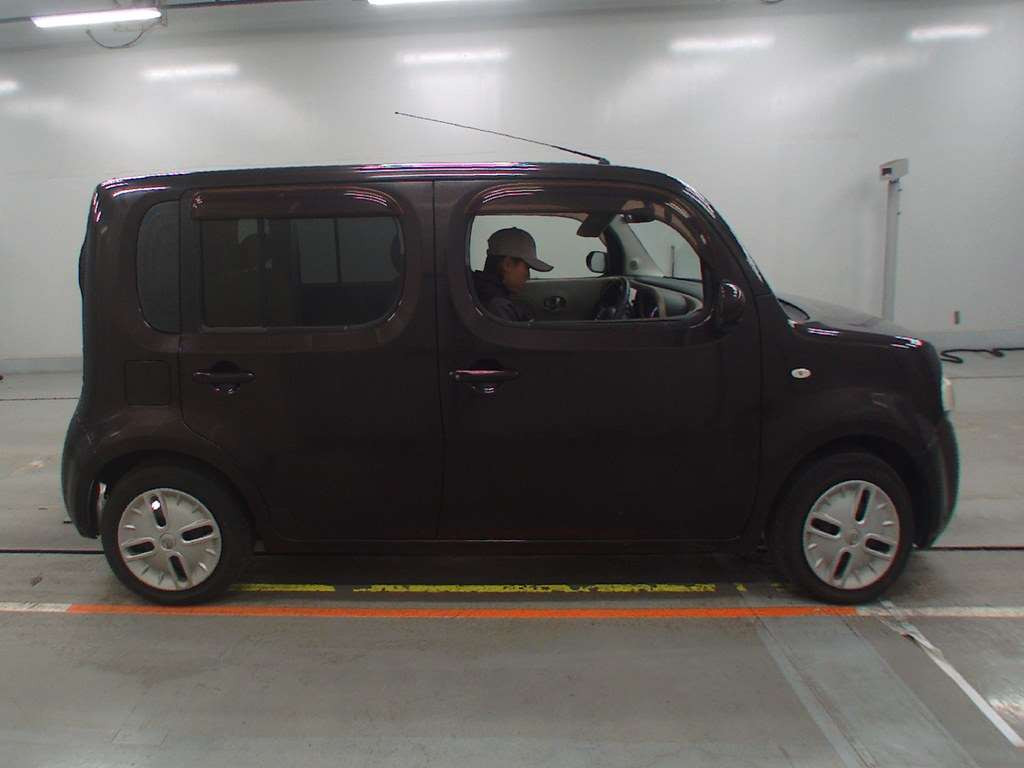 2013 Nissan Cube Z12[2]