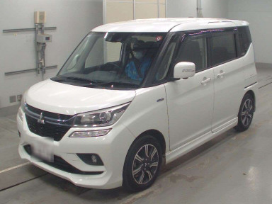 2020 Mitsubishi Delica D2