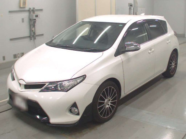 2013 Toyota Auris