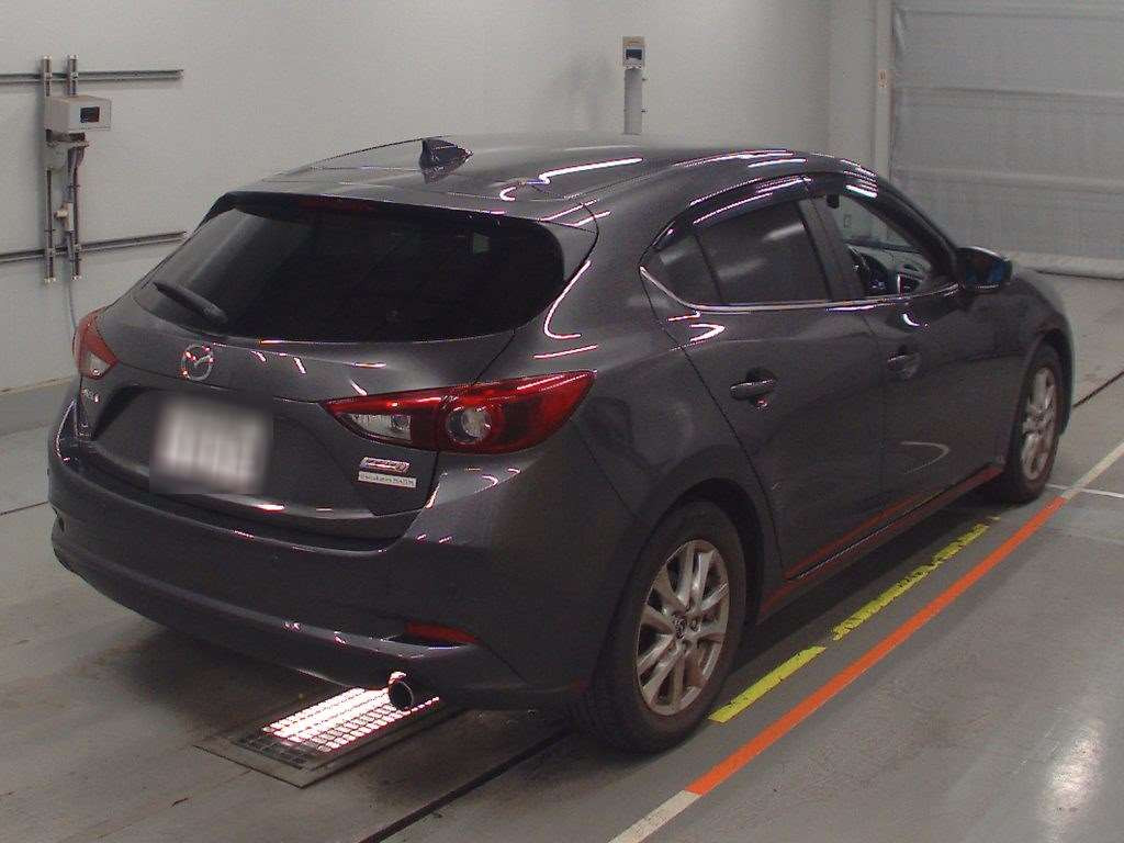 2016 Mazda Axela Sport BMLFS[1]