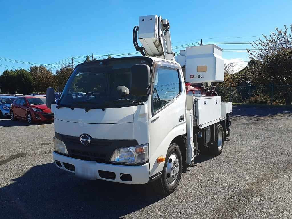 2012 Hino DUTRO XZU600X[0]