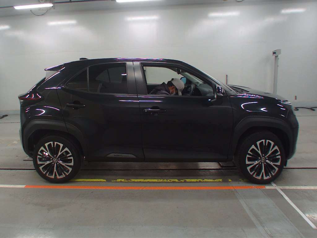 2021 Toyota YARIS CROSS MXPB10[2]