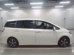 2014 Toyota Wish