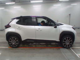 2023 Toyota YARIS CROSS