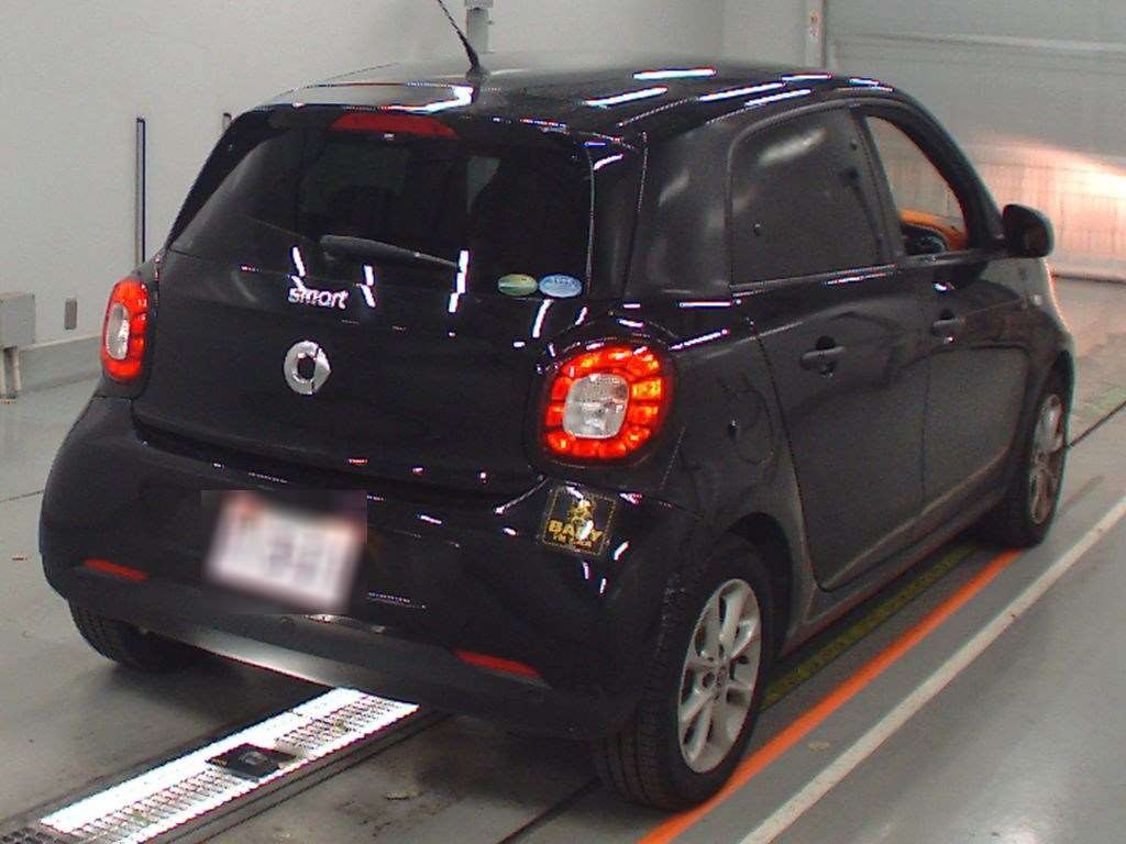 2016 Smart fortwo 453042[1]