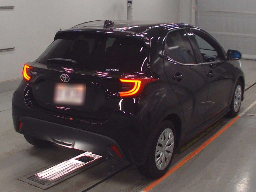 2022 Toyota YARIS MXPA10[1]