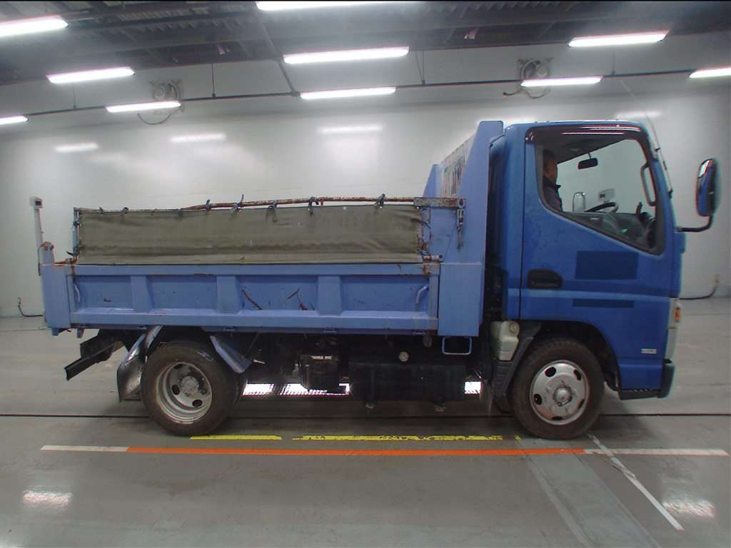 2012 Mitsubishi Fuso Canter FBA60[2]