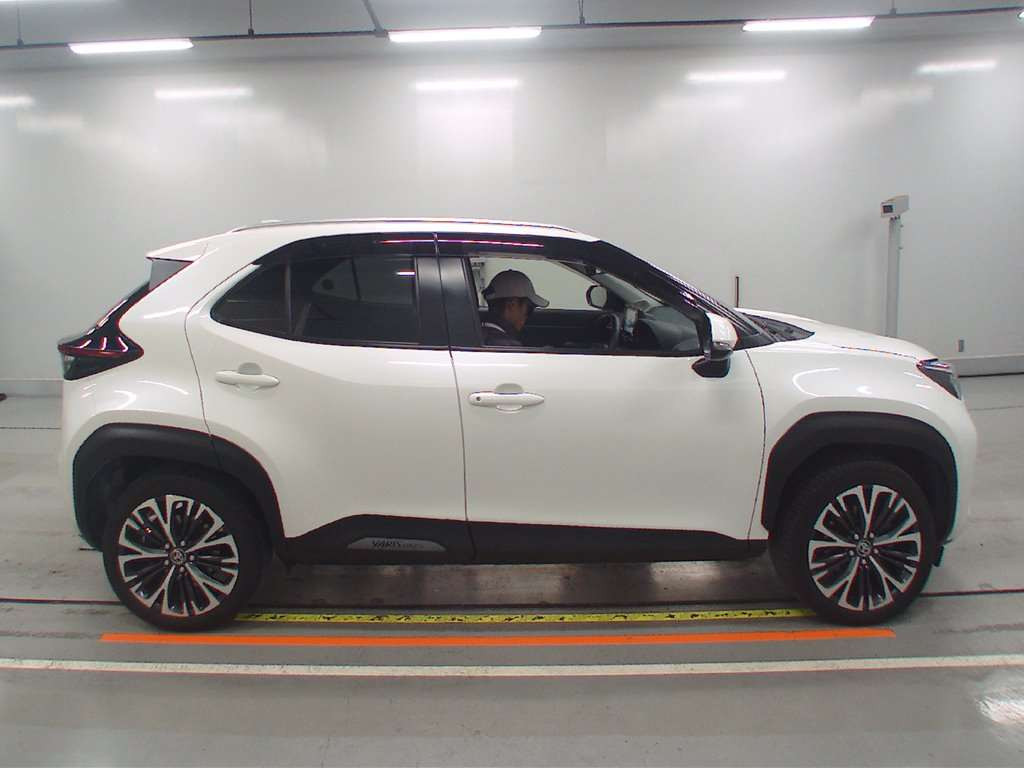 2021 Toyota YARIS CROSS MXPB15[2]