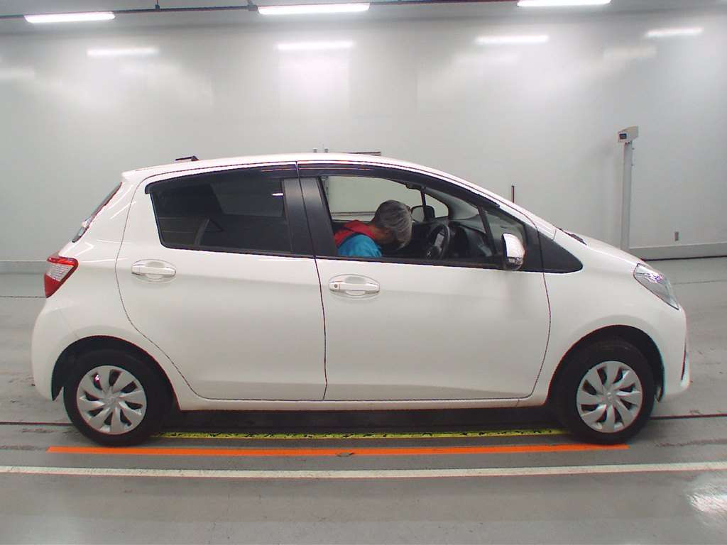 2019 Toyota Vitz NSP135[2]