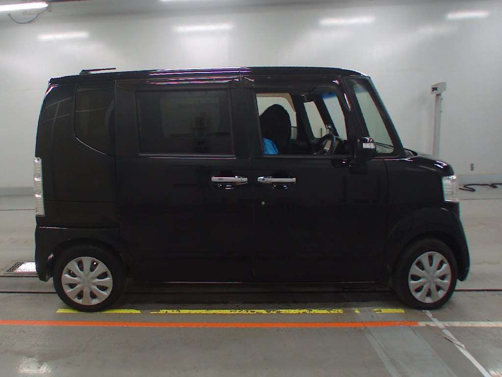 2015 Honda N-BOX JF1[2]