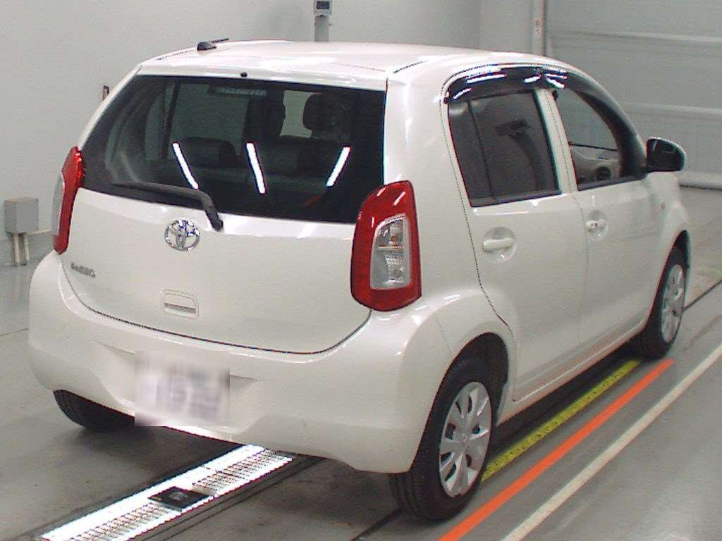 2014 Toyota Passo KGC30[1]