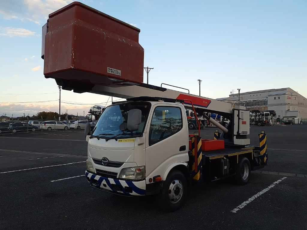 2012 Hino DUTRO XZU640F[0]