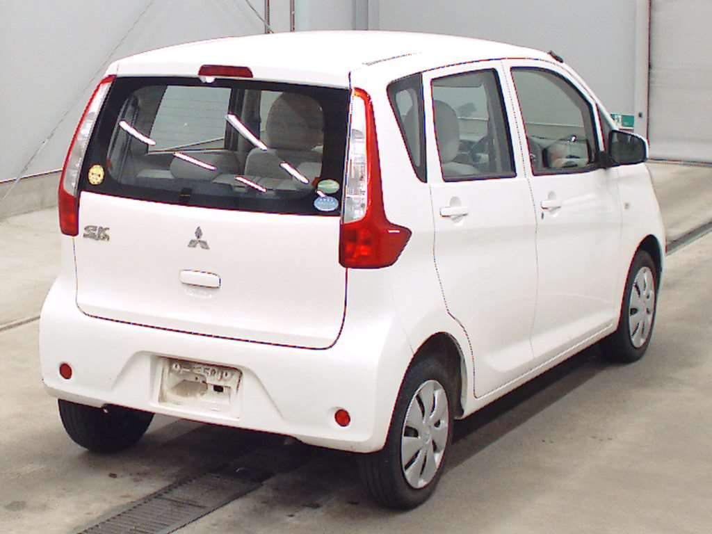 2013 Mitsubishi eK Wagon B11W[1]