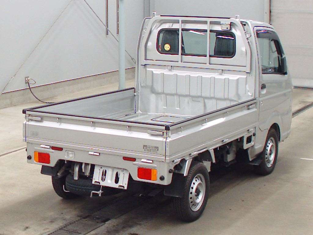 2023 Suzuki Carry Truck DA16T[1]