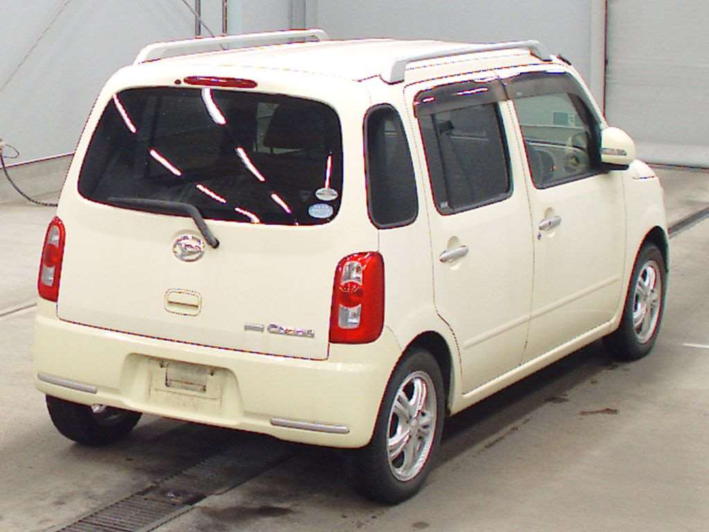 2009 Daihatsu Mira Cocoa L685S[1]