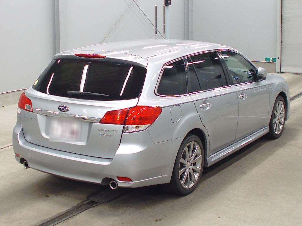 2013 Subaru Legacy Touring Wagon BRG[1]