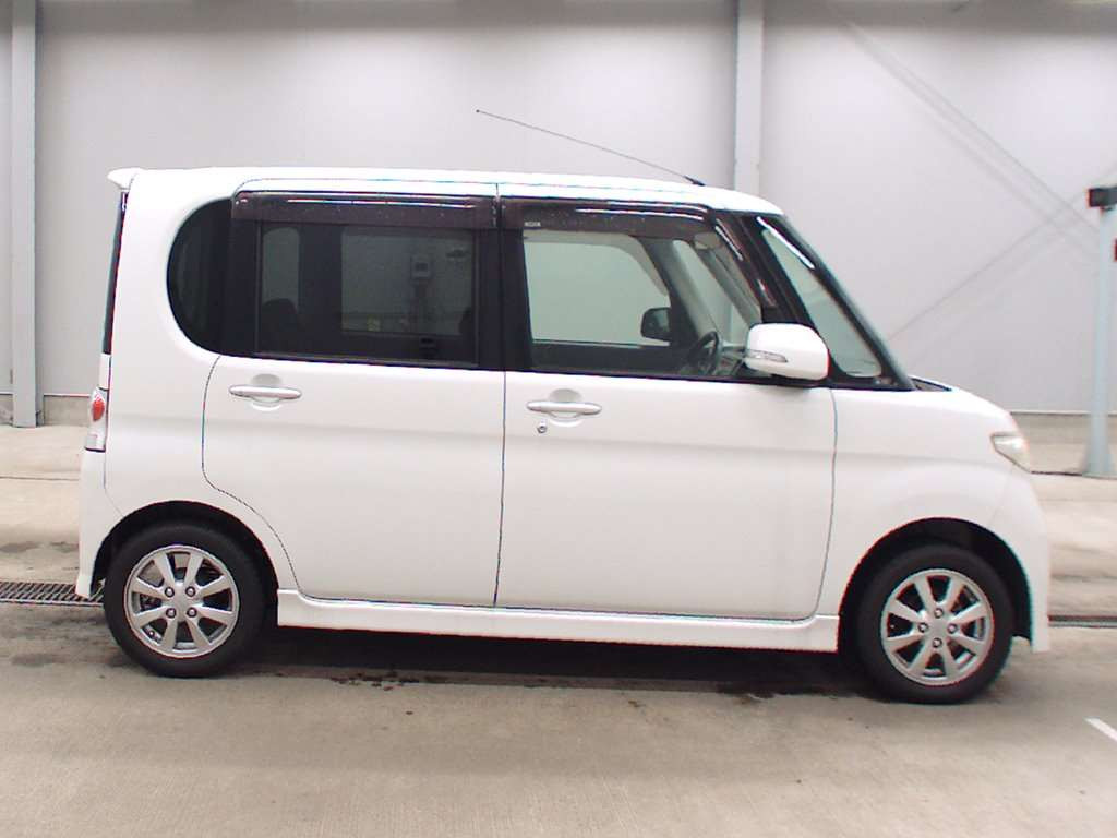 2008 Daihatsu Tanto Custom L375S[2]