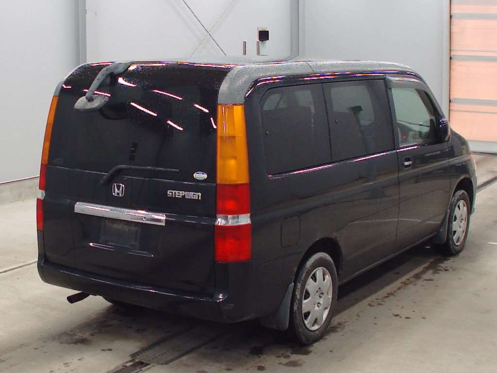 2002 Honda Step WGN RF4[1]