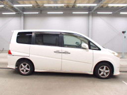 2005 Honda Step WGN