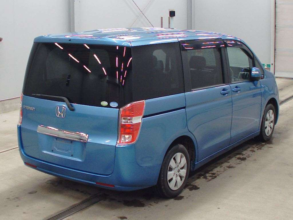 2010 Honda Step WGN RK1[1]