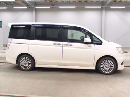 2011 Honda Step WGN Spada