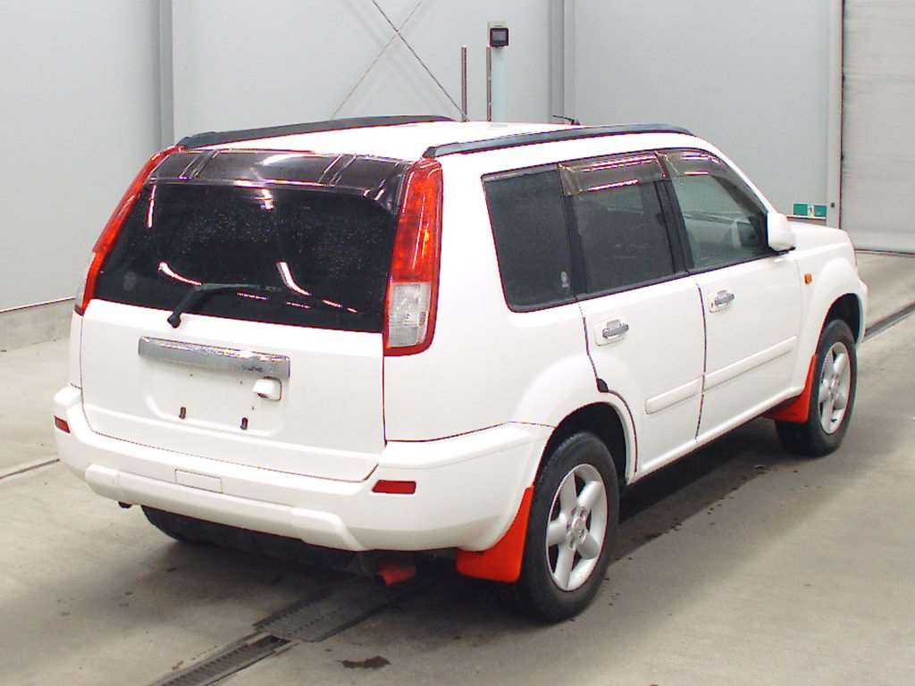 2002 Nissan X-Trail NT30[1]