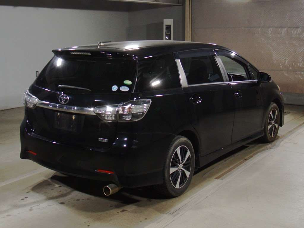 2013 Toyota Wish ZGE20W[1]