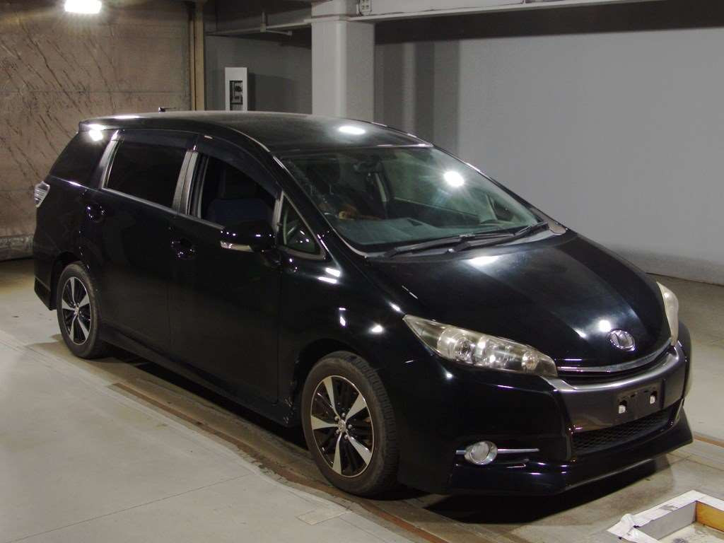 2013 Toyota Wish ZGE20W[2]