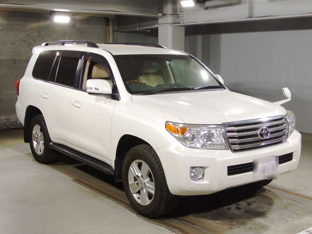 2015 Toyota Land Cruiser URJ202W[2]