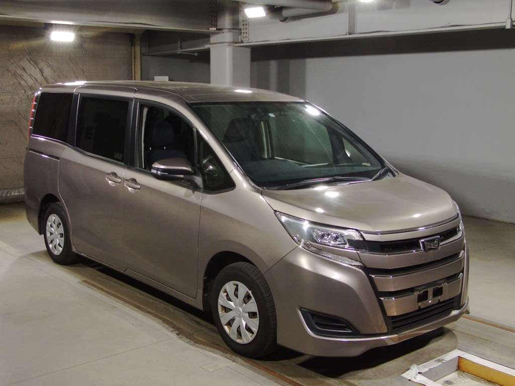 2017 Toyota Noah ZRR80G[2]