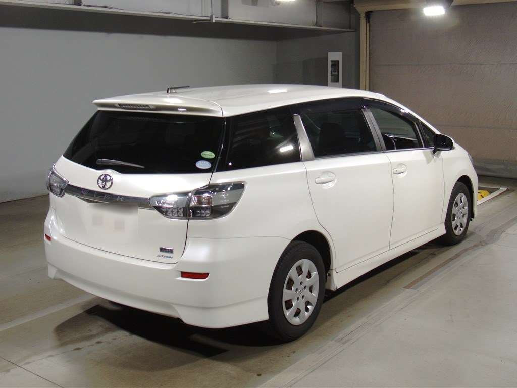 2013 Toyota Wish ZGE20G[1]