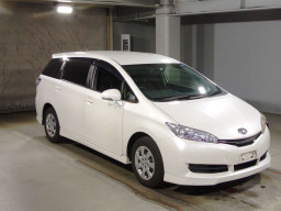 2013 Toyota Wish