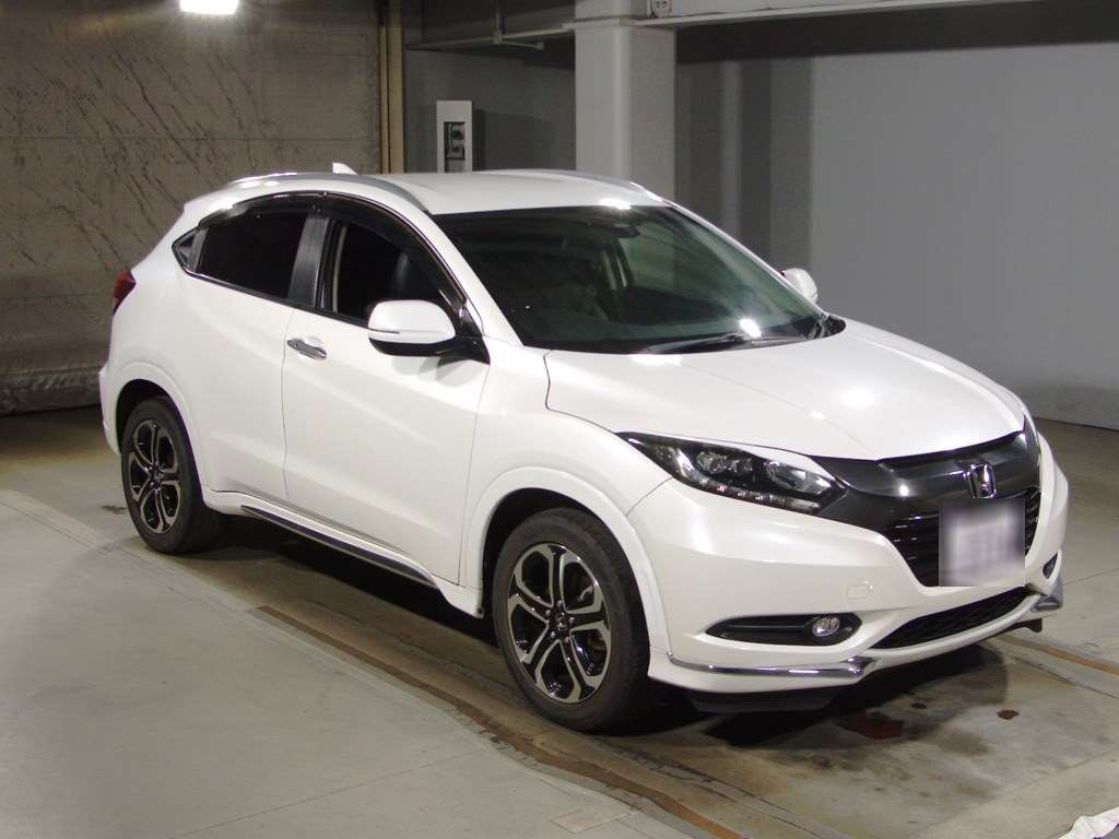 2015 Honda VEZEL RU3[2]