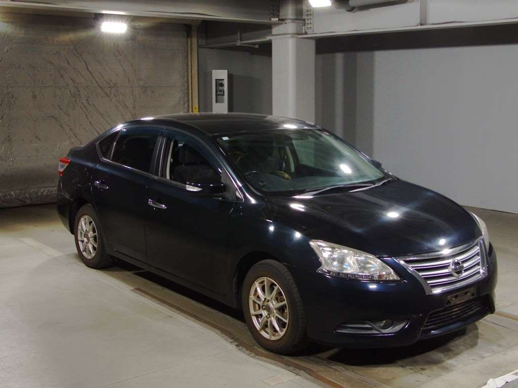 2014 Nissan SYLPHY TB17[2]