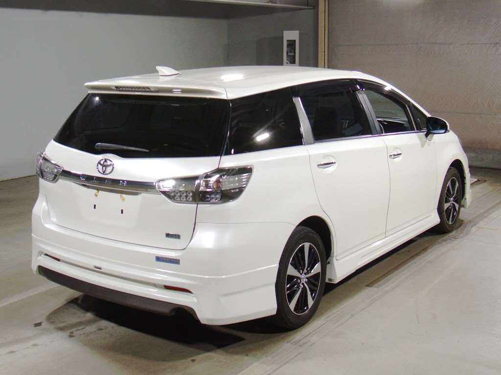 2014 Toyota Wish ZGE20W[1]