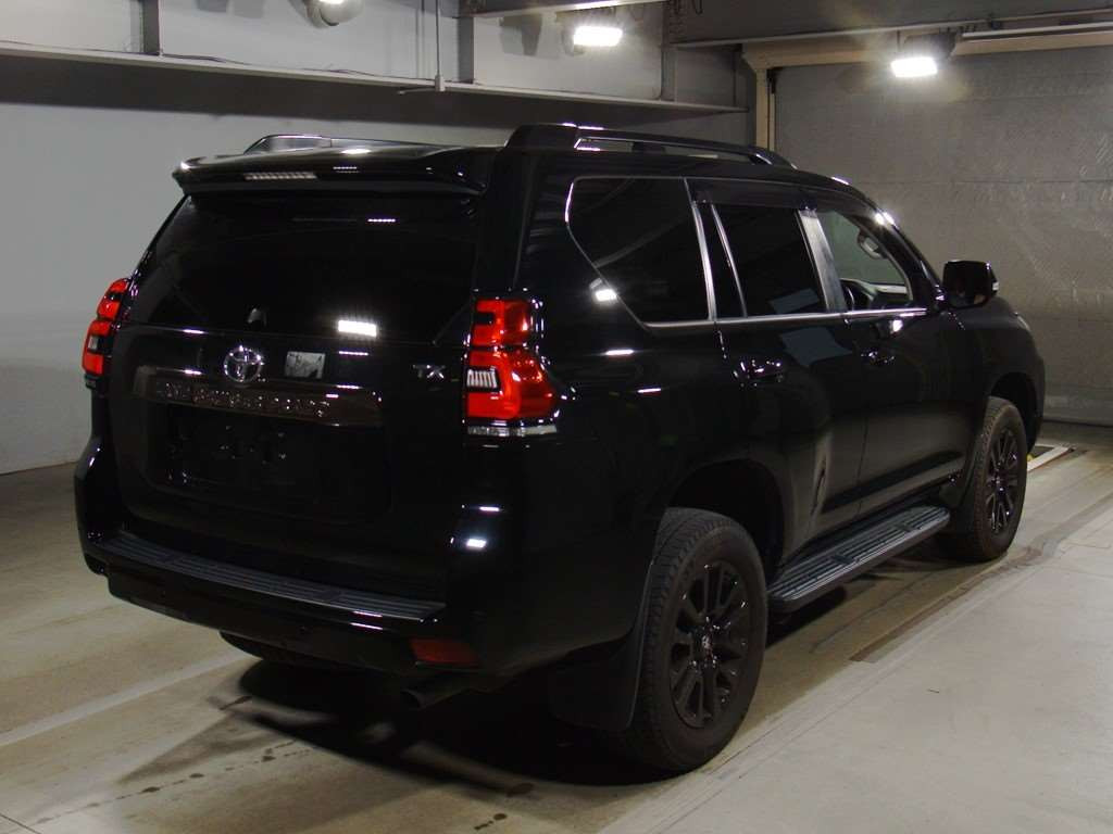 2021 Toyota Land Cruiser Prado TRJ150W[1]