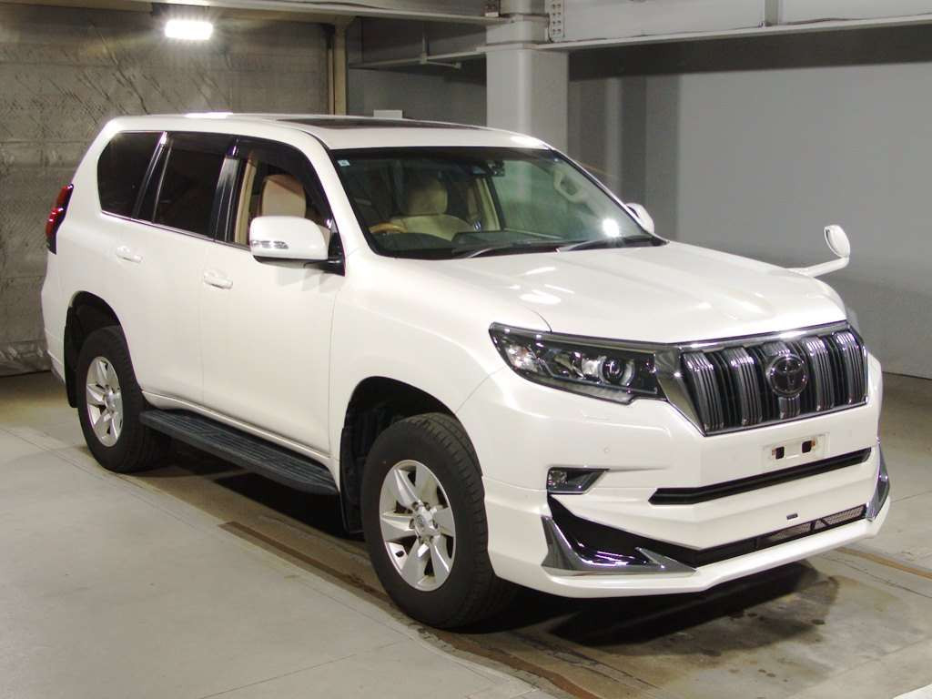 2019 Toyota Land Cruiser Prado TRJ150W[2]