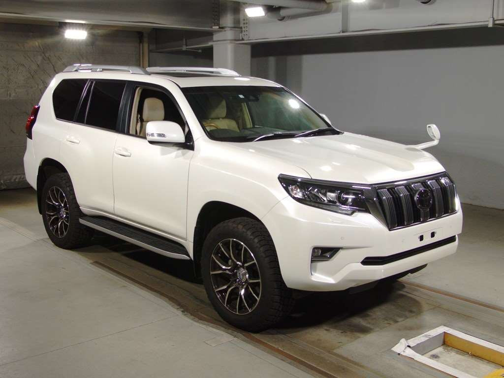 2020 Toyota Land Cruiser Prado TRJ150W[2]